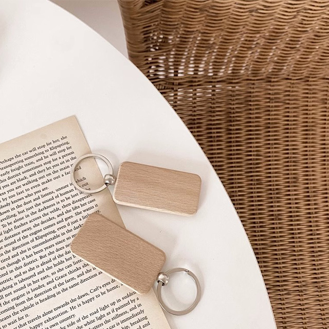 創意複古挂件(jiàn)木(mù)頭鑰匙牌