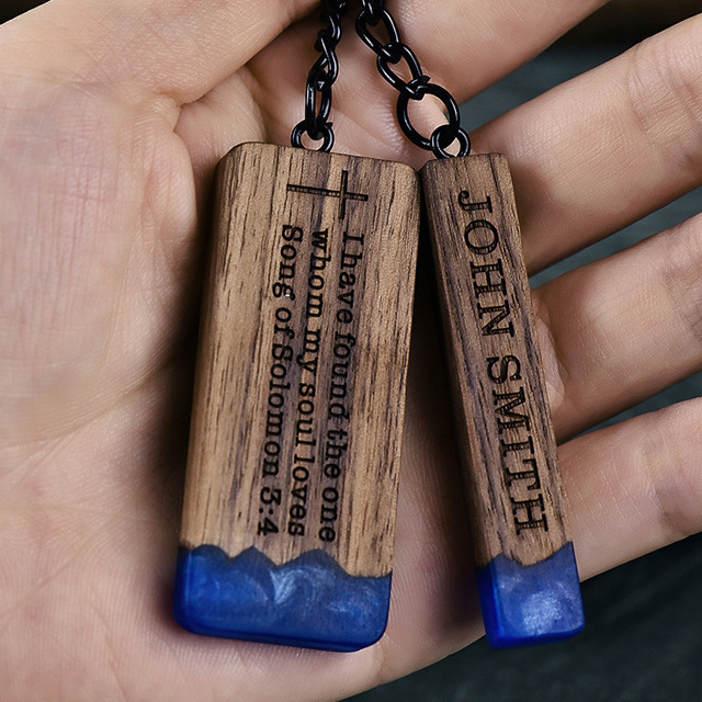 定制(zhì)激光(guāng)樹(shù)脂木(mù)質鑰匙扣配飾