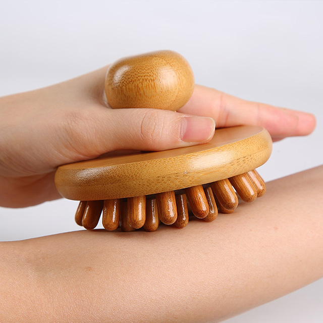 多(duō)功能(néng)頭皮頭部按摩氣囊梳